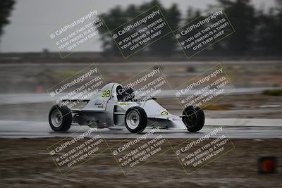 media/Nov-15-2025-CalClub SCCA (Sat) [[7bfa5a7151]]/Race/Group 2/